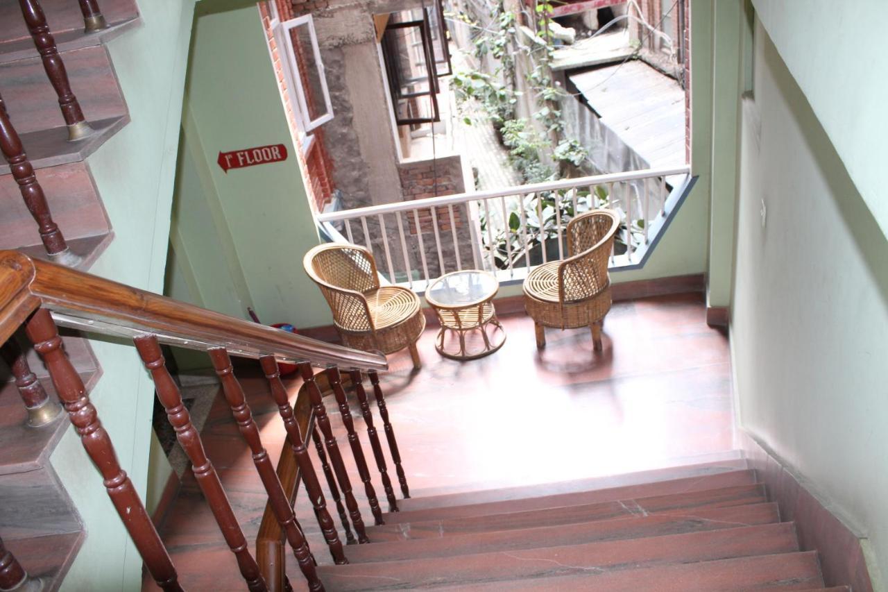 Mount Annapurna Guest House กาฐมาณฑุ ภายนอก รูปภาพ