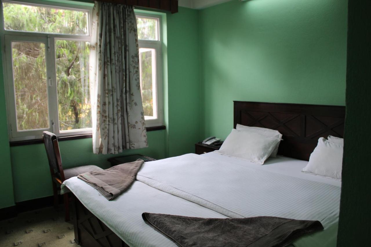 Mount Annapurna Guest House กาฐมาณฑุ ภายนอก รูปภาพ